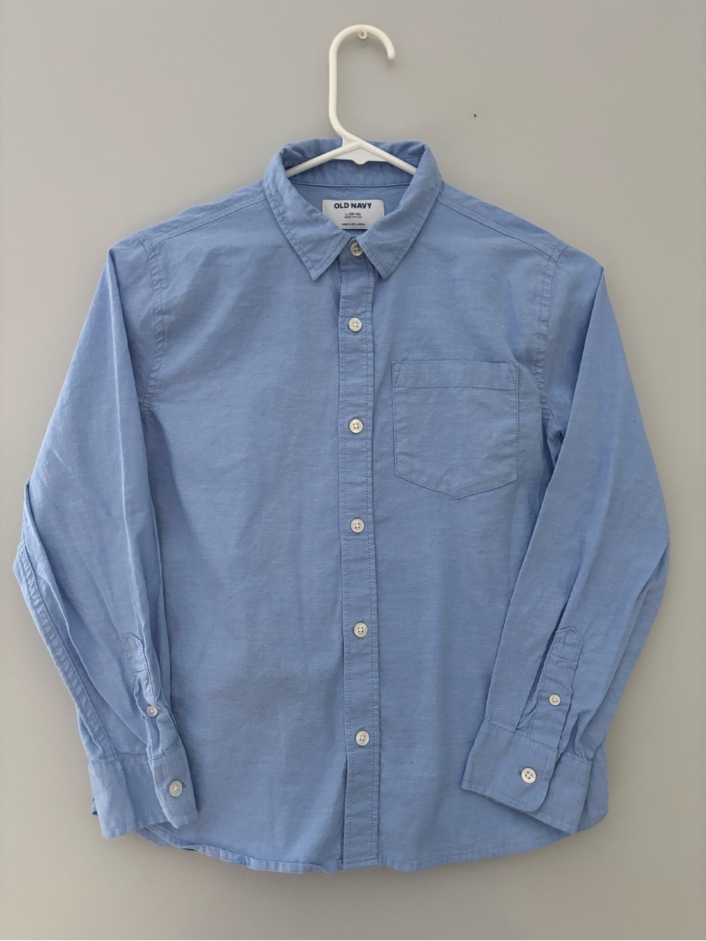 Old Navy Light Blue Boy’s Button-Down Shirt
